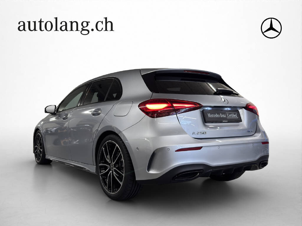 MERCEDES-BENZ A 250 AMG Line 4Matic, Mild-Hybrid Benzin/Elektro, Occasion / Gebraucht, Automatik - 4