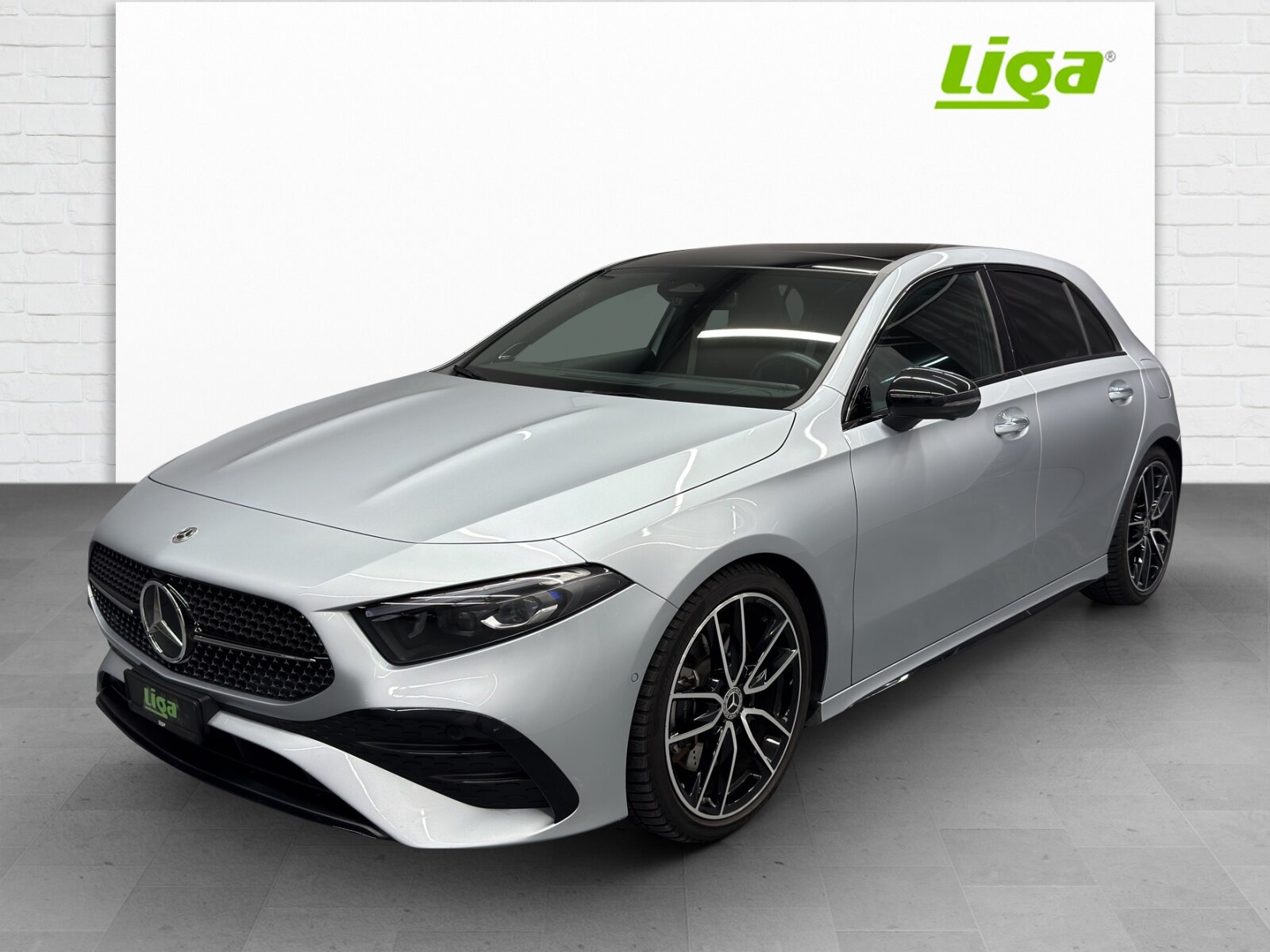 MERCEDES-BENZ A 250 AMG Line 4Matic