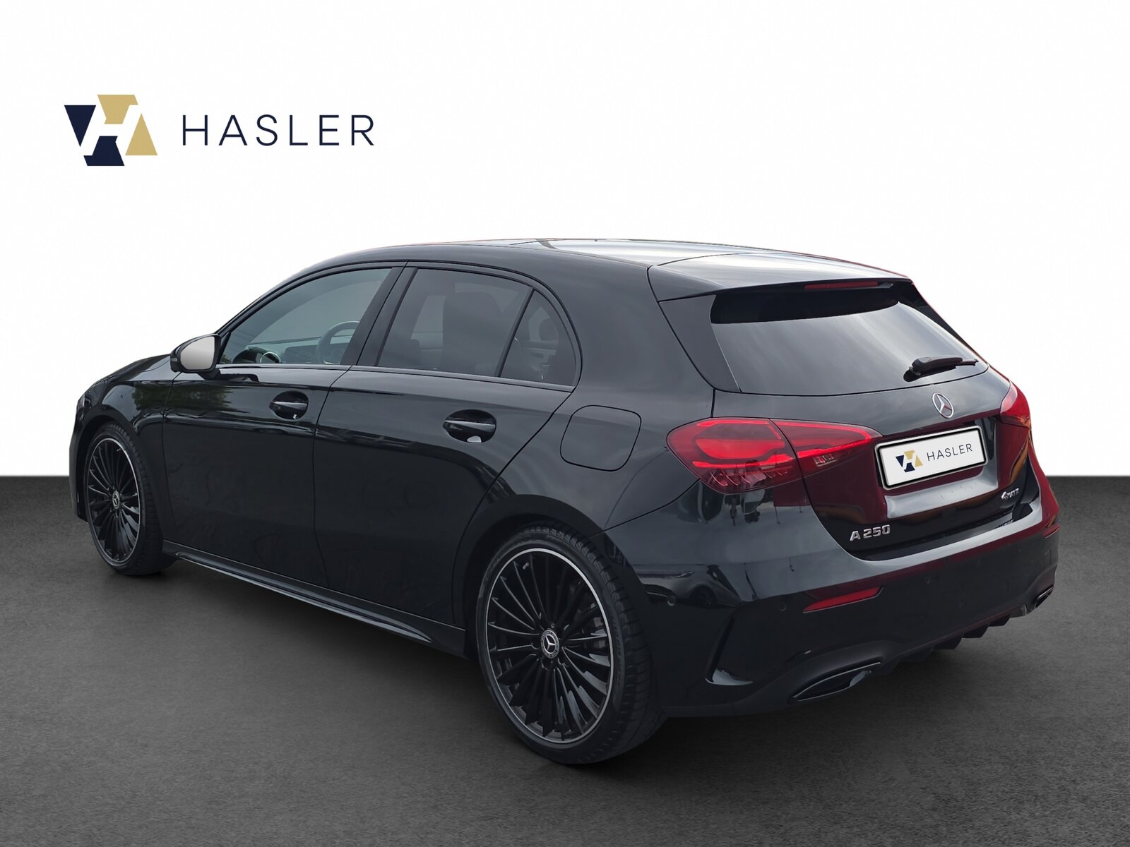 MERCEDES-BENZ A 250 4Matic 8G-DCT, Mild-Hybrid Benzin/Elektro, Occasion / Gebraucht, Automatik - 4