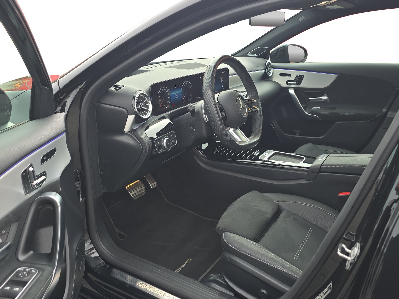 MERCEDES-BENZ A 250 4Matic 8G-DCT, Mild-Hybrid Benzin/Elektro, Occasion / Gebraucht, Automatik - 7