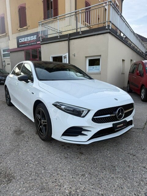 MERCEDES-BENZ A 250e AMG Line 8G-DCT