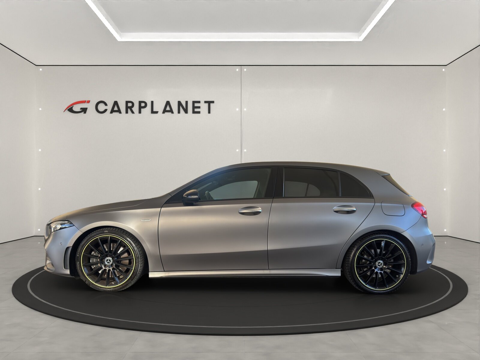 MERCEDES-BENZ A-Klasse W177 A 250 AMG Line 4x4 *225PS*, Petrol, Second hand / Used, Automatic - 4