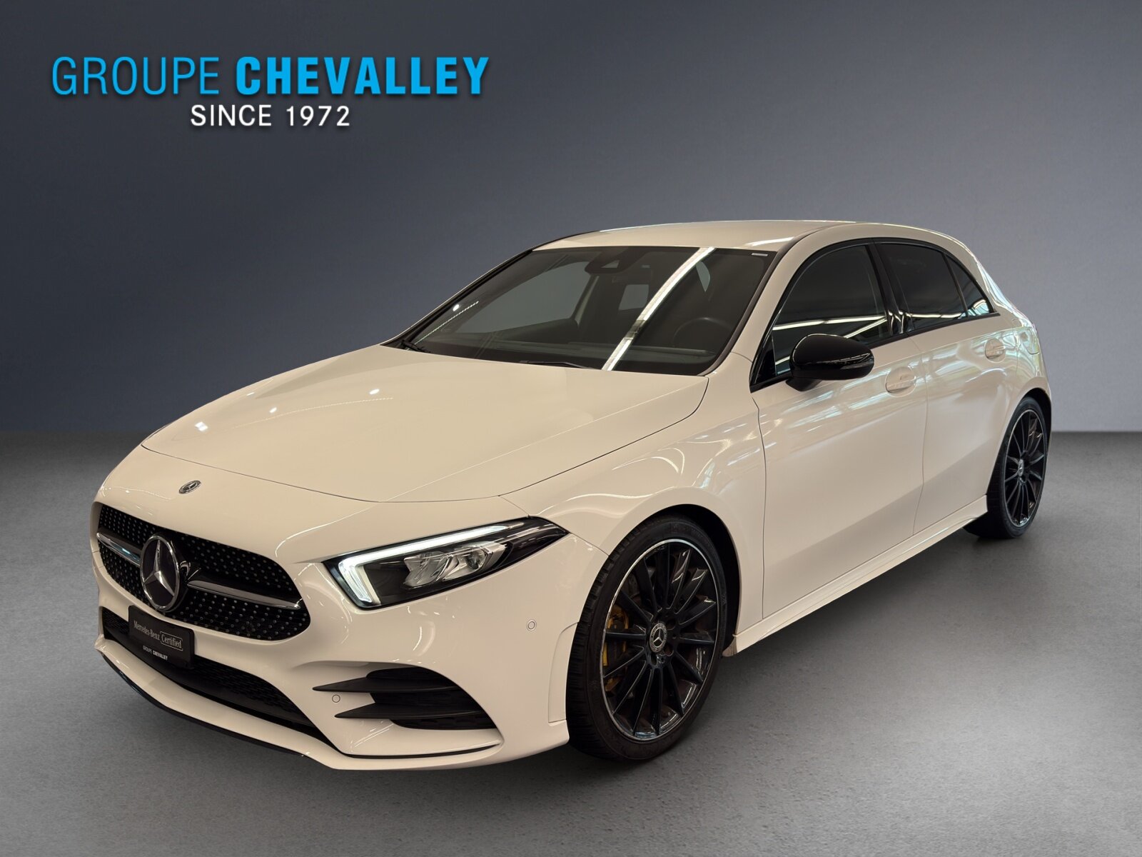MERCEDES-BENZ A 250 AMG Line