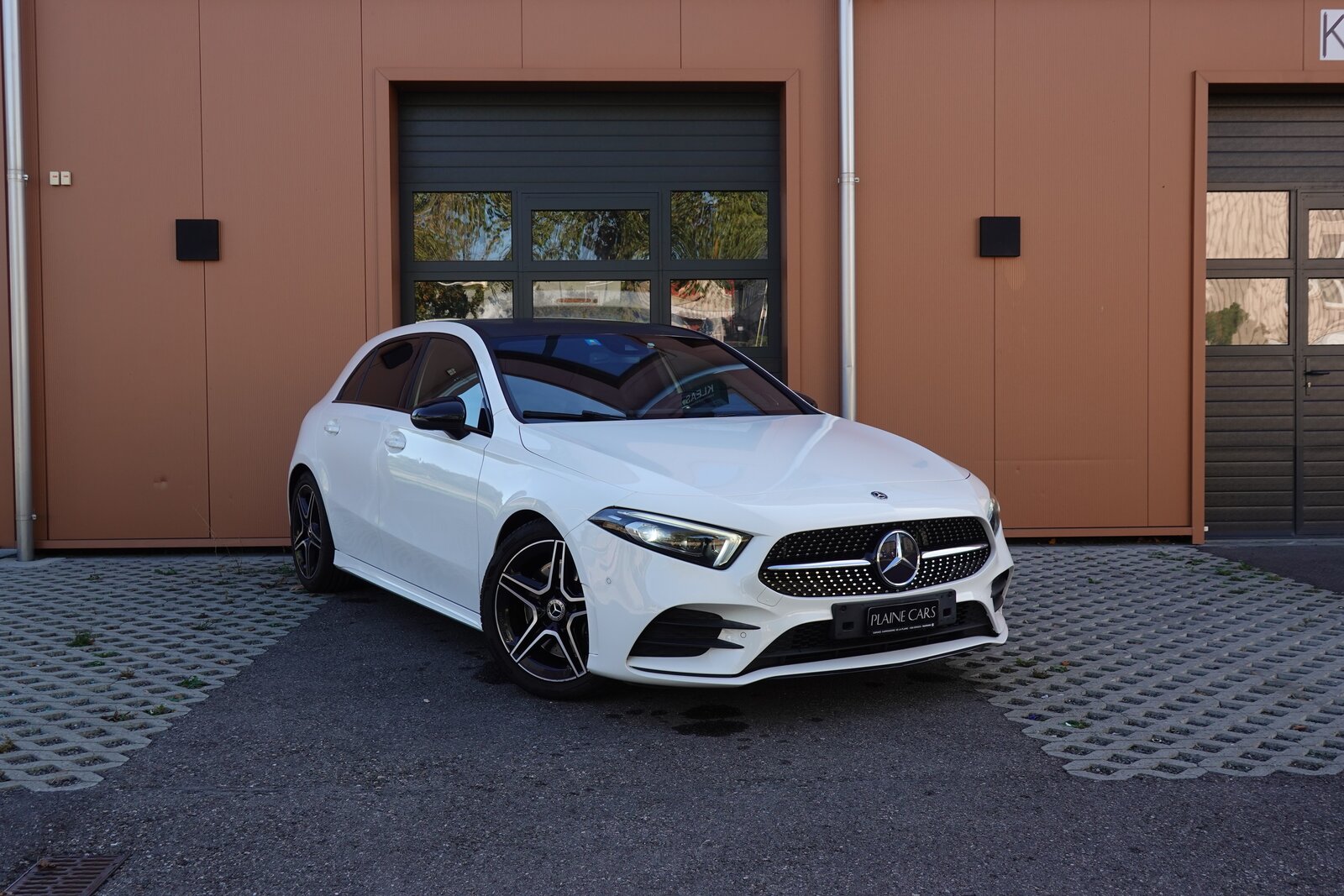 MERCEDES-BENZ A 250 AMG Line * Pack AMG Line * Capteurs avant/arrière *