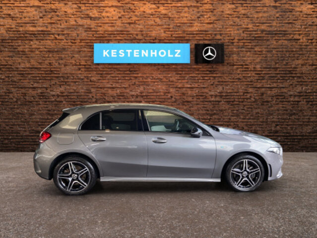 MERCEDES-BENZ A 250e AMG Line, Second hand / Used, Automatic - 3
