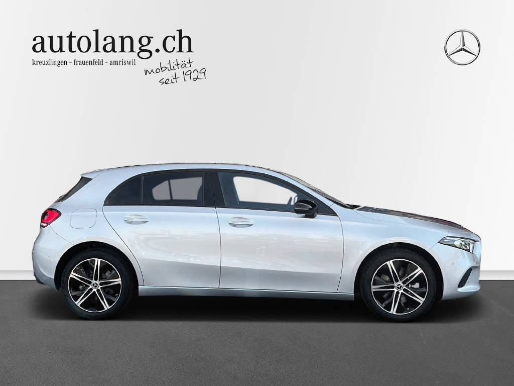 MERCEDES-BENZ A 250 e Progressive, Plug-in-Hybrid Benzin/Elektro, Vorführwagen, Automat - 2
