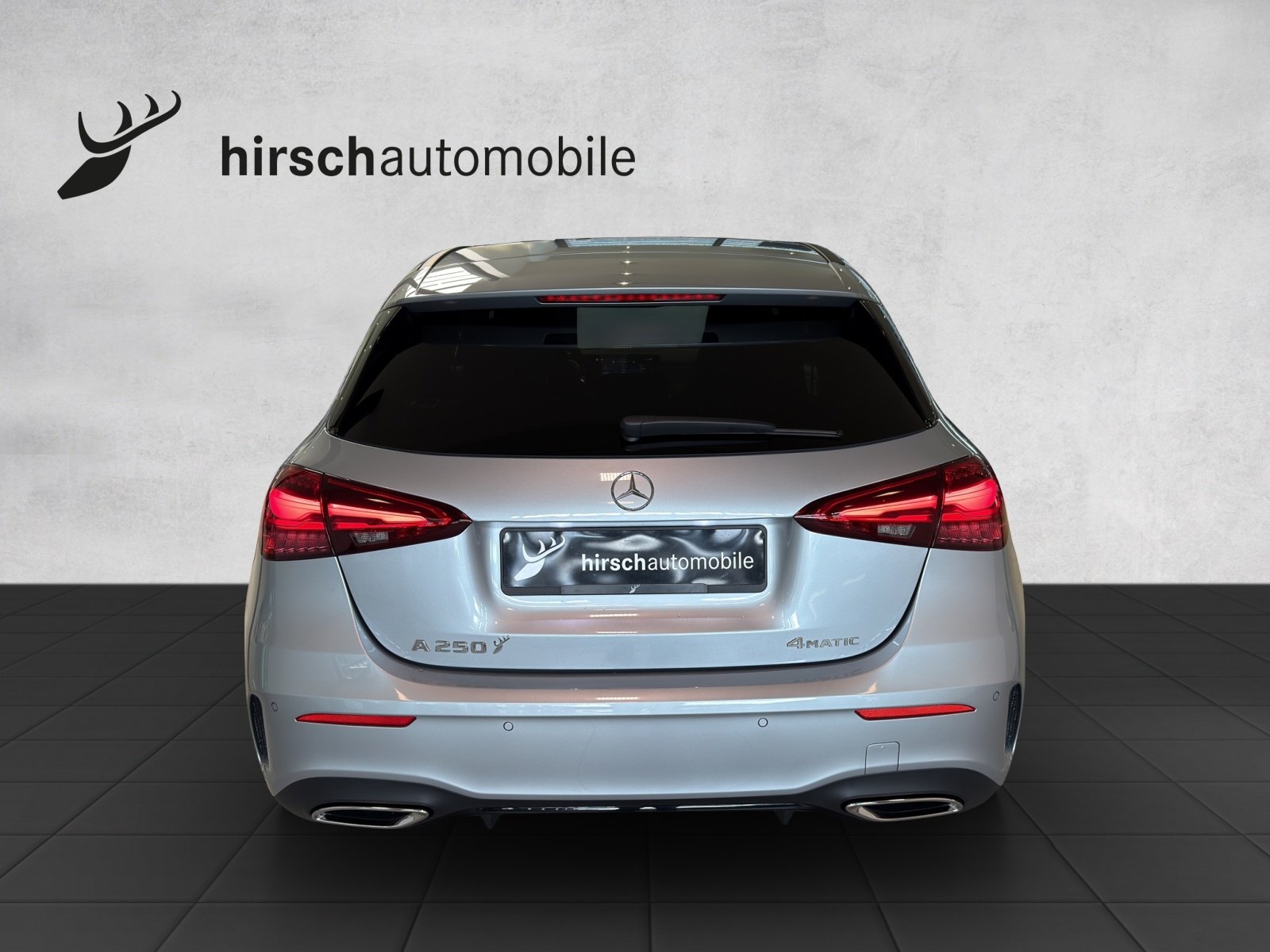 MERCEDES-BENZ A 250 4Matic 8G-DCT, Petrol, Ex-demonstrator, Automatic - 3