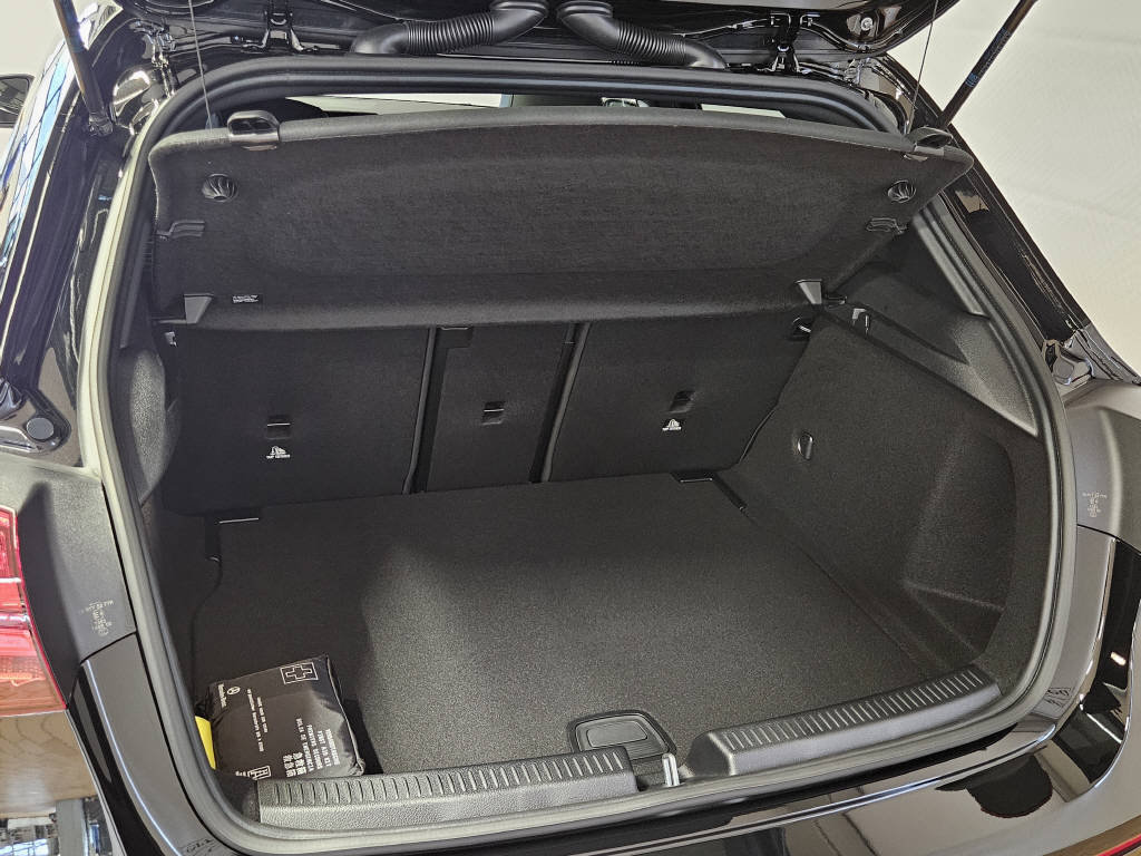 MERCEDES-BENZ A 250 4Matic AMG Line, Hybride Leggero Benzina/Elettrica, Auto dimostrativa, Automatico - 4