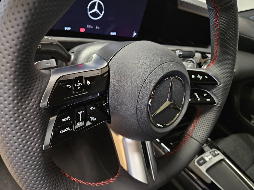 MERCEDES-BENZ A 250 4Matic AMG Line, Hybride Leggero Benzina/Elettrica, Auto dimostrativa, Automatico - 7
