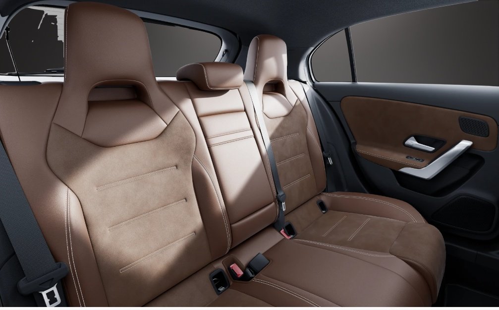 MERCEDES-BENZ A 250 e EQ Star 8G-DCT, Plug-in-Hybrid Benzina/Elettrica, Auto dimostrativa, Automatico - 7