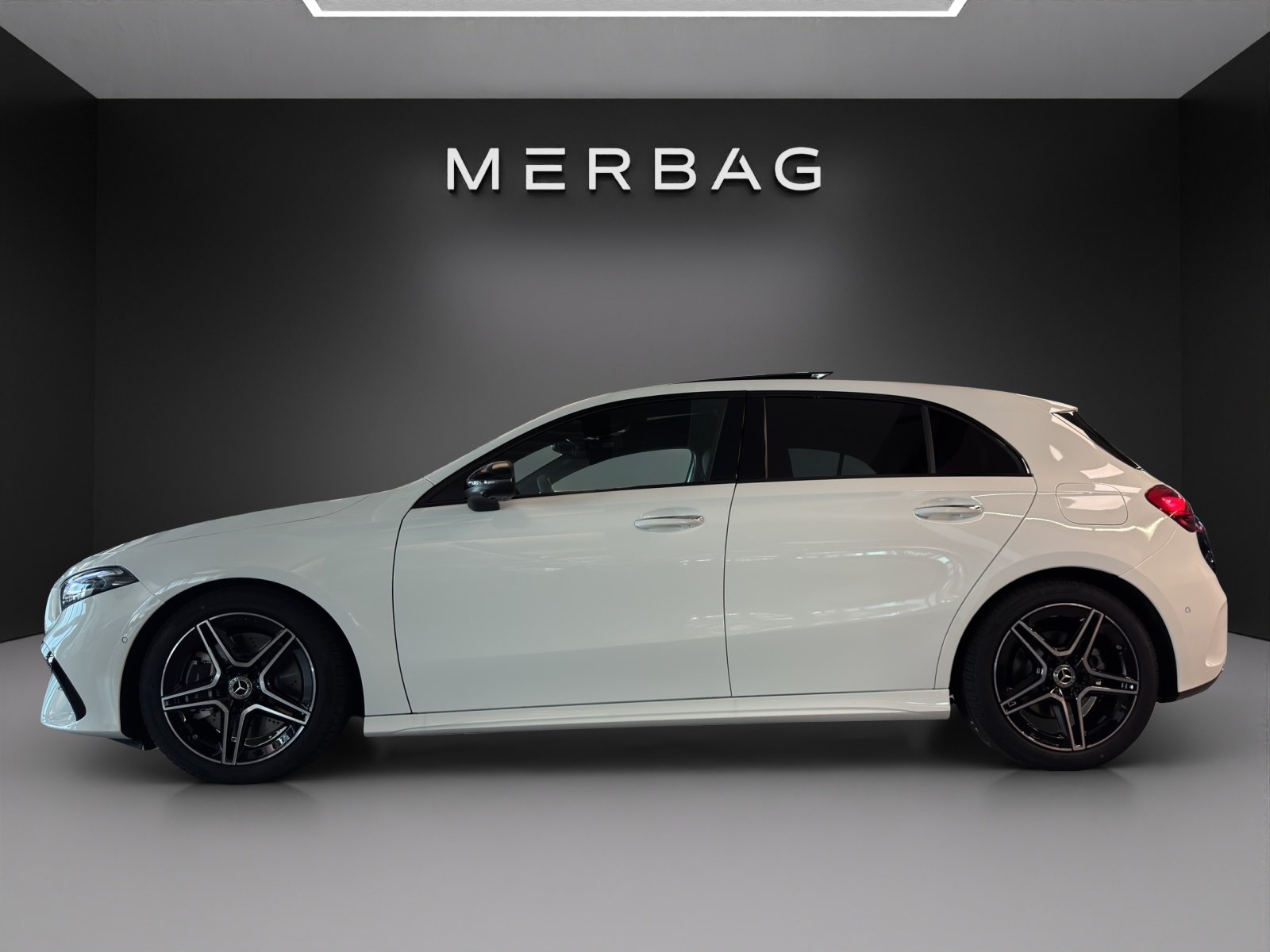 MERCEDES-BENZ A 250 4Matic 8G-DCT, Mild-Hybrid Benzin/Elektro, Vorführwagen, Automatik - 2