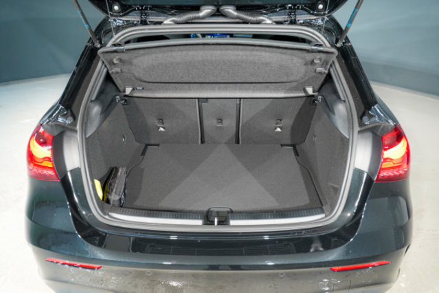 MERCEDES-BENZ A 250 4Matic 8G-DCT, Hybride Léger Essence/Électricité, Voiture de démonstration, Automatique - 4