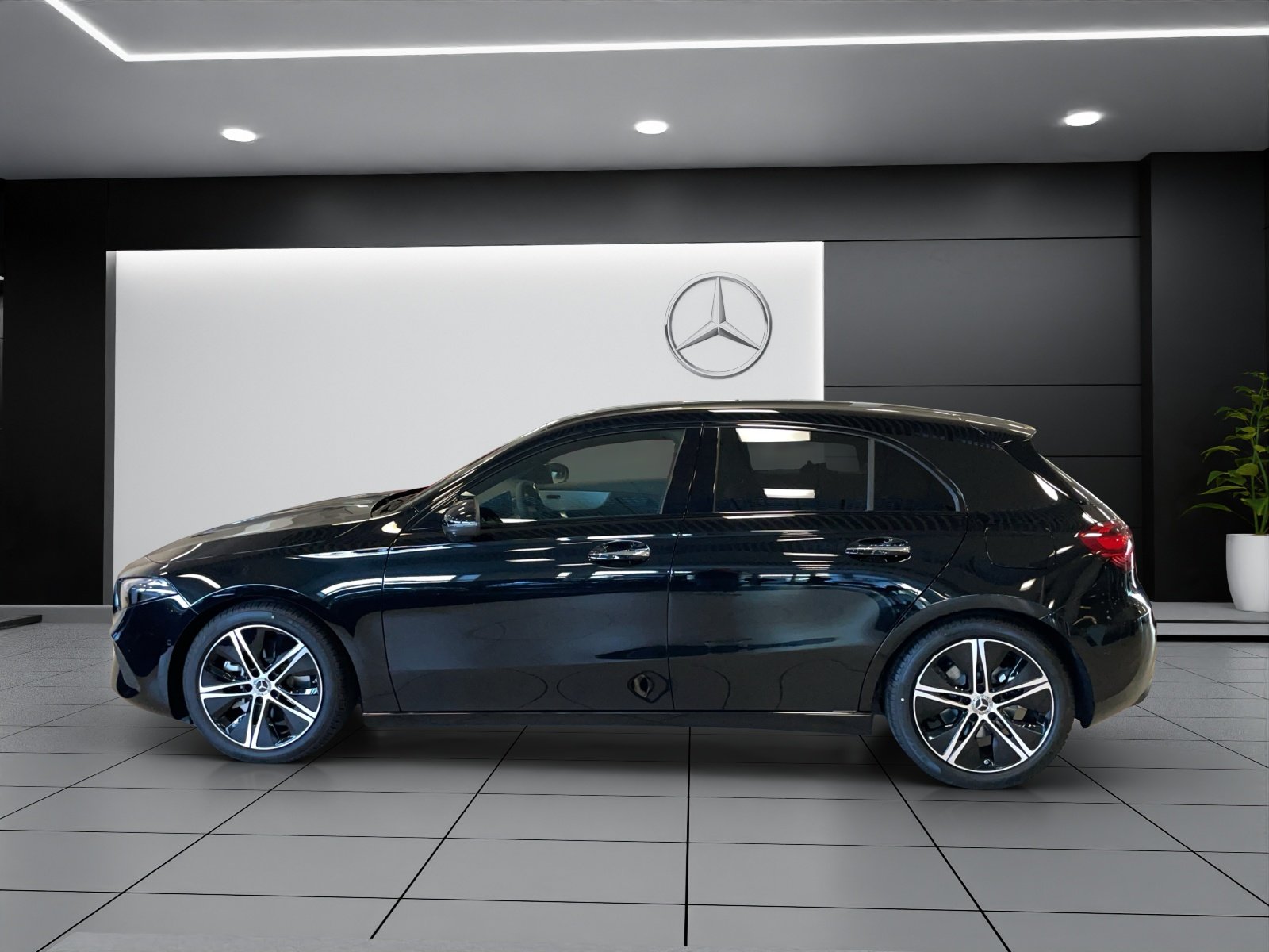 MERCEDES-BENZ A 250 4Matic 8G-DCT, Mild-Hybrid Benzin/Elektro, Vorführwagen, Automatik - 3