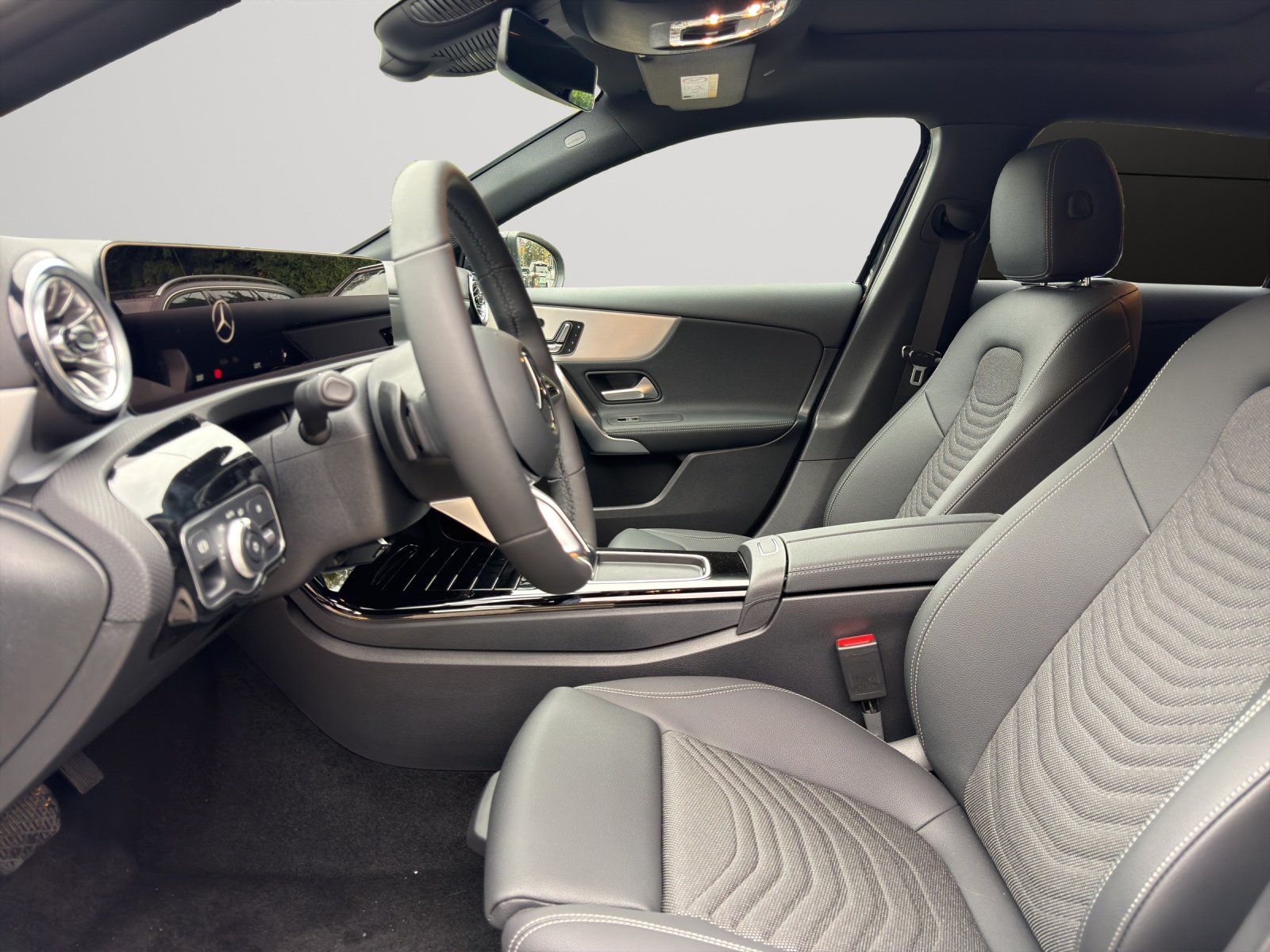 MERCEDES-BENZ A 250 e EQ Star 8G-DCT, Hybride Rechargeable Essence/Électricité, Voiture de démonstration, Automatique - 7