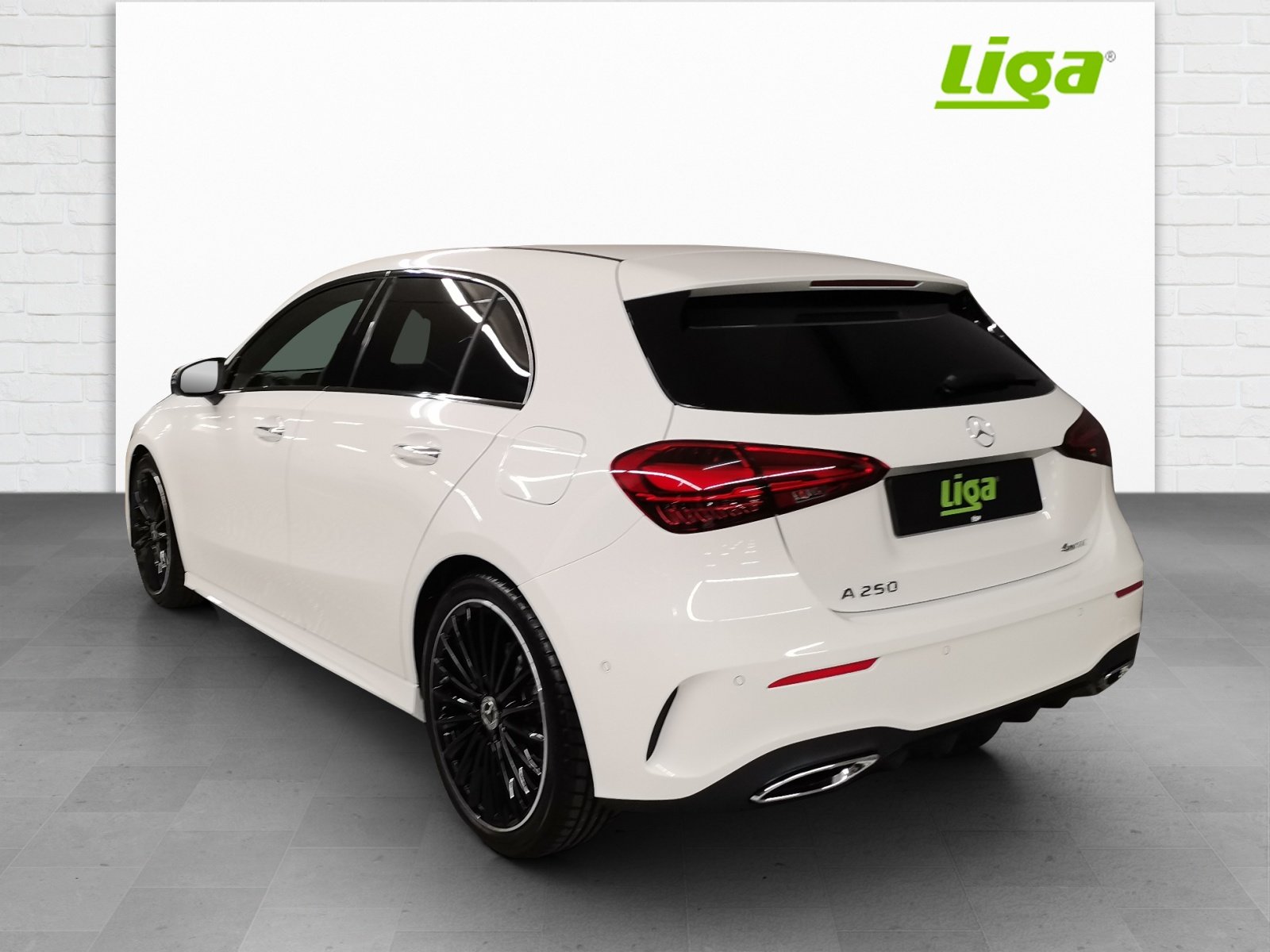 MERCEDES-BENZ A 250 AMG Line 4Matic, Mild-Hybrid Benzin/Elektro, Vorführwagen, Automatik - 3