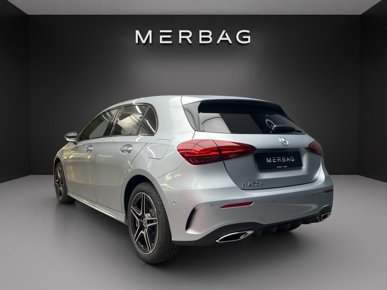 MERCEDES-BENZ A 250 e EQ Star 8G-DCT, Plug-in-Hybrid Benzina/Elettrica, Auto dimostrativa, Automatico - 3