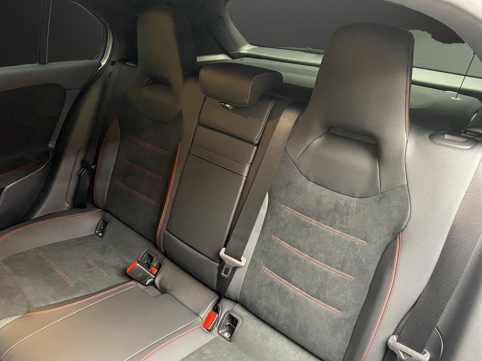 MERCEDES-BENZ A 250 e EQ Star 8G-DCT, Plug-in-Hybrid Benzina/Elettrica, Auto dimostrativa, Automatico - 7