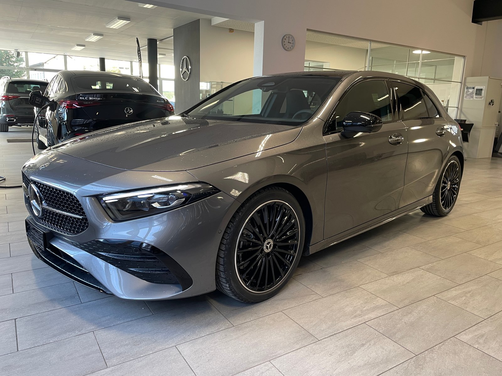 MERCEDES-BENZ A 250 4Matic 8G-DCT AMG Line