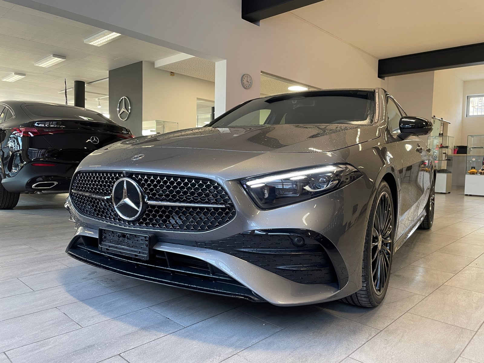 MERCEDES-BENZ A 250 4Matic 8G-DCT AMG Line, Hybride Léger Essence/Électricité, Voiture de démonstration, Automatique - 2