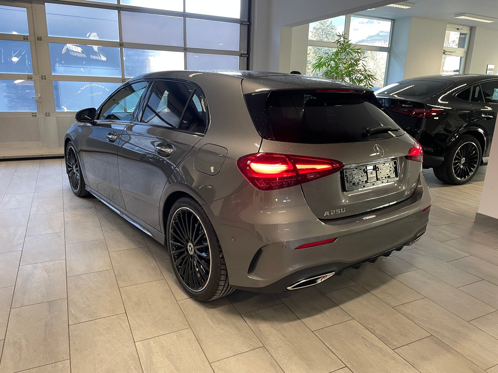 MERCEDES-BENZ A 250 4Matic 8G-DCT AMG Line, Hybride Léger Essence/Électricité, Voiture de démonstration, Automatique - 5