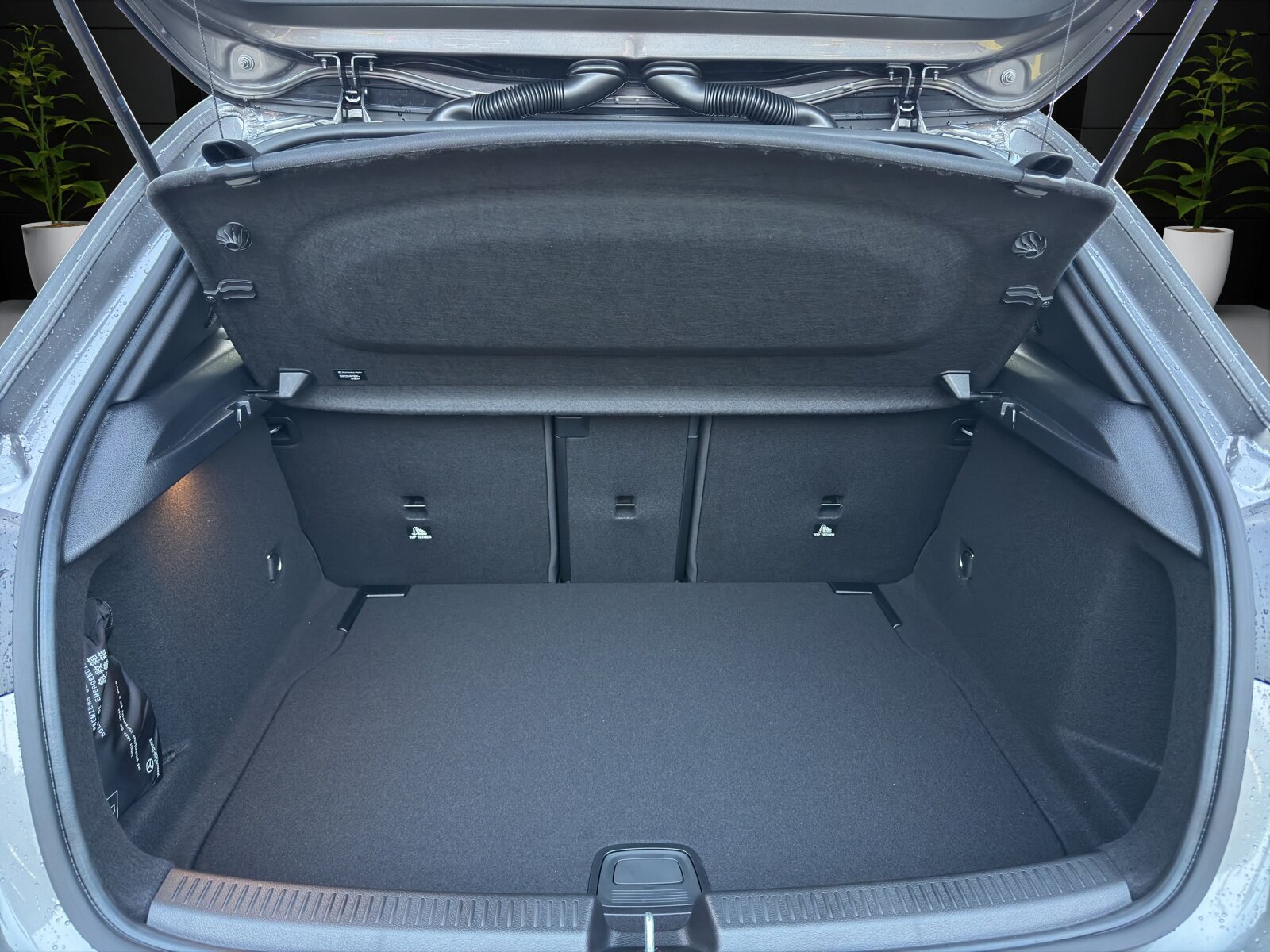 MERCEDES-BENZ A 250 4Matic 8G-DCT, Mild-Hybrid Petrol/Electric, Ex-demonstrator, Automatic - 6