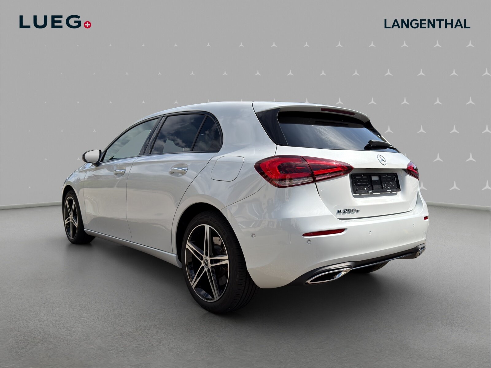 MERCEDES-BENZ A 250e Progressive 8G-DCT, Plug-in-Hybrid Benzin/Elektro, Vorführwagen, Automatik - 3