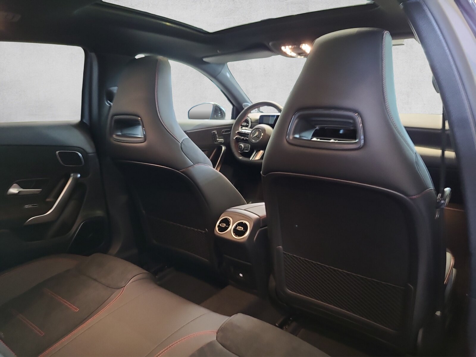 MERCEDES-BENZ A 250 AMG Line 4M W177, Mild-Hybrid Benzin/Elektro, Vorführwagen, Automatik - 7
