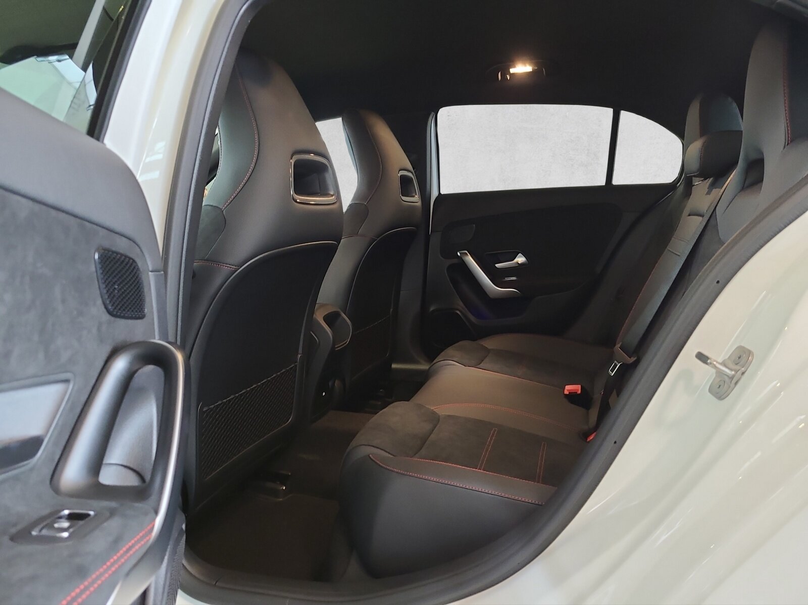 MERCEDES-BENZ A 250 4M AMG W177, Mild-Hybrid Benzin/Elektro, Vorführwagen, Automatik - 3