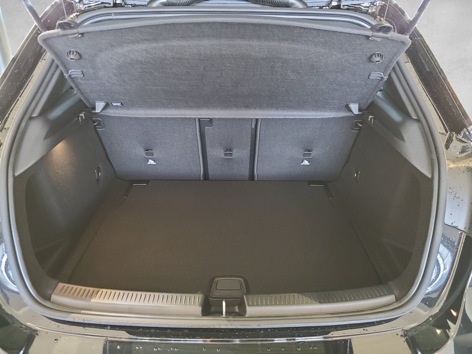 MERCEDES-BENZ A 250 AMG 4M  W177, Mild-Hybrid Benzin/Elektro, Vorführwagen, Automatik - 6