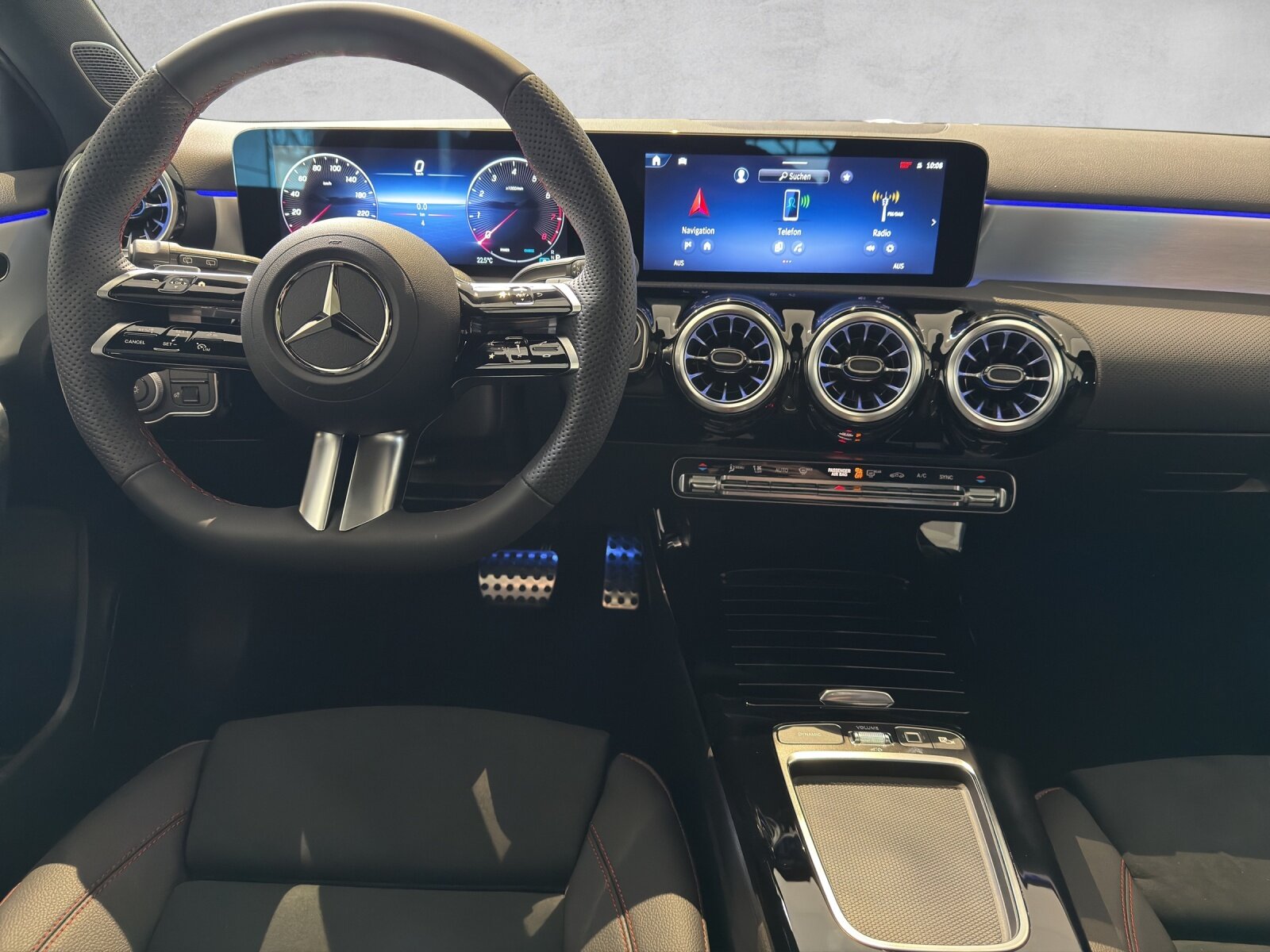 MERCEDES-BENZ A 250 4M AMG W177, Mild-Hybrid Benzin/Elektro, Vorführwagen, Automatik - 4