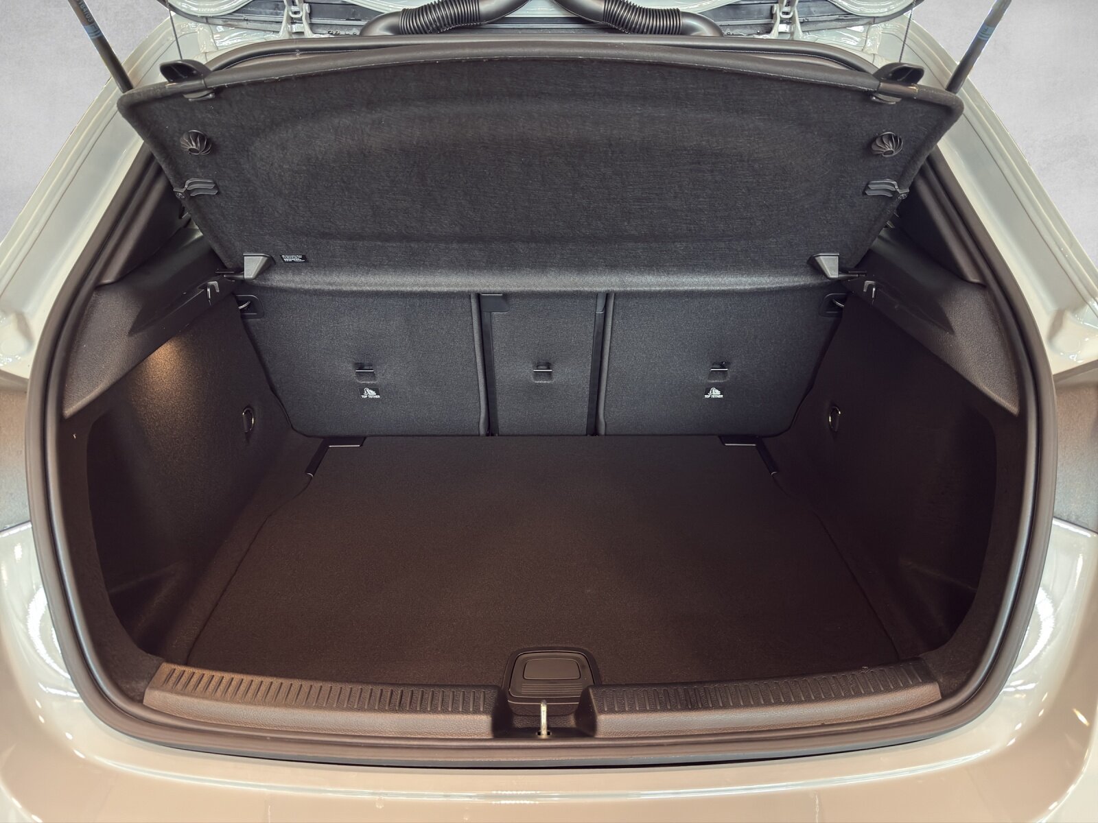 MERCEDES-BENZ A 250 4M AMG W177, Mild-Hybrid Benzin/Elektro, Vorführwagen, Automatik - 6