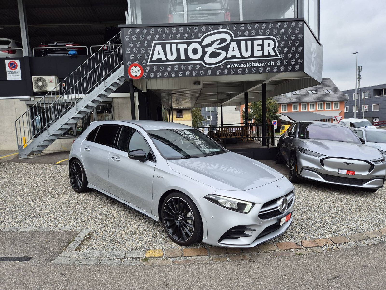 MERCEDES-BENZ A 35 AMG 4matic