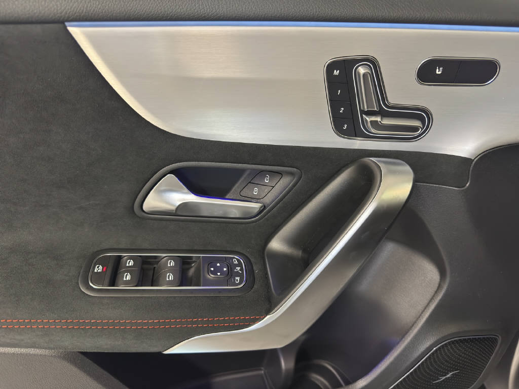 MERCEDES-BENZ A 35 AMG 4Matic, Mild-Hybrid Petrol/Electric, New car, Automatic - 6