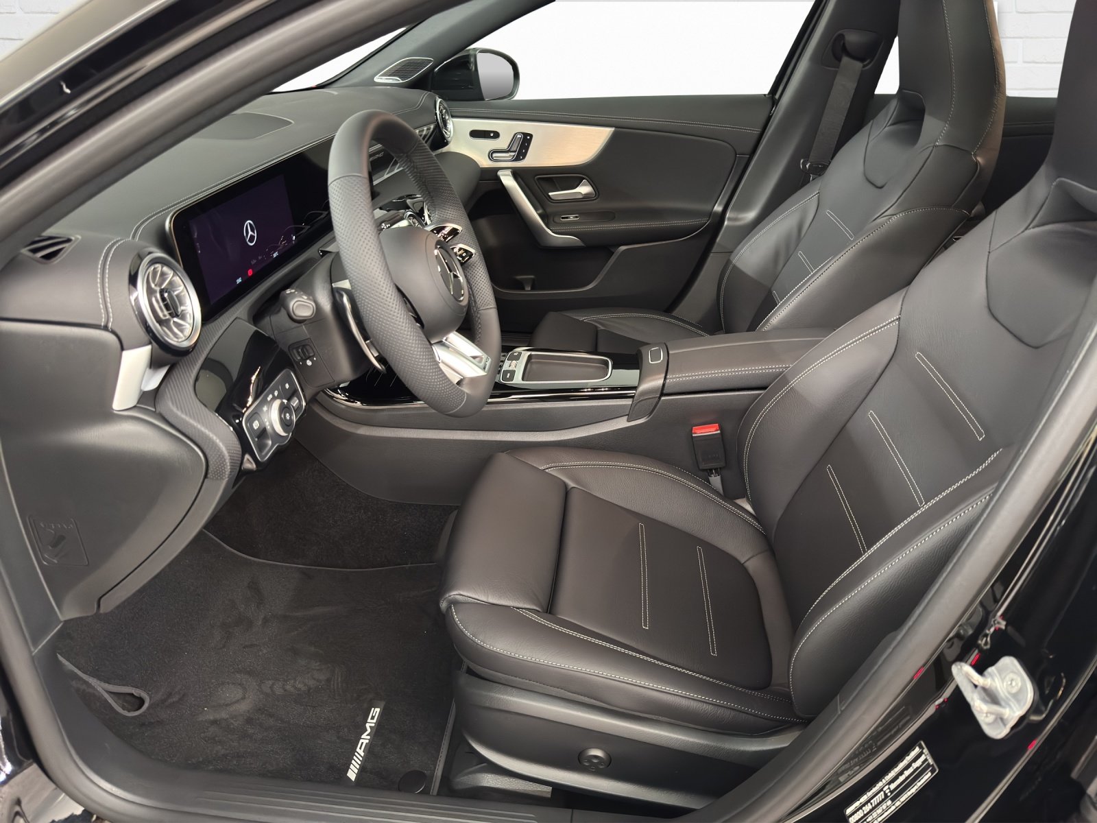 MERCEDES-BENZ AMG A 35 4Matic, Hybride Léger Essence/Électricité, Voiture nouvelle, Automatique - 7