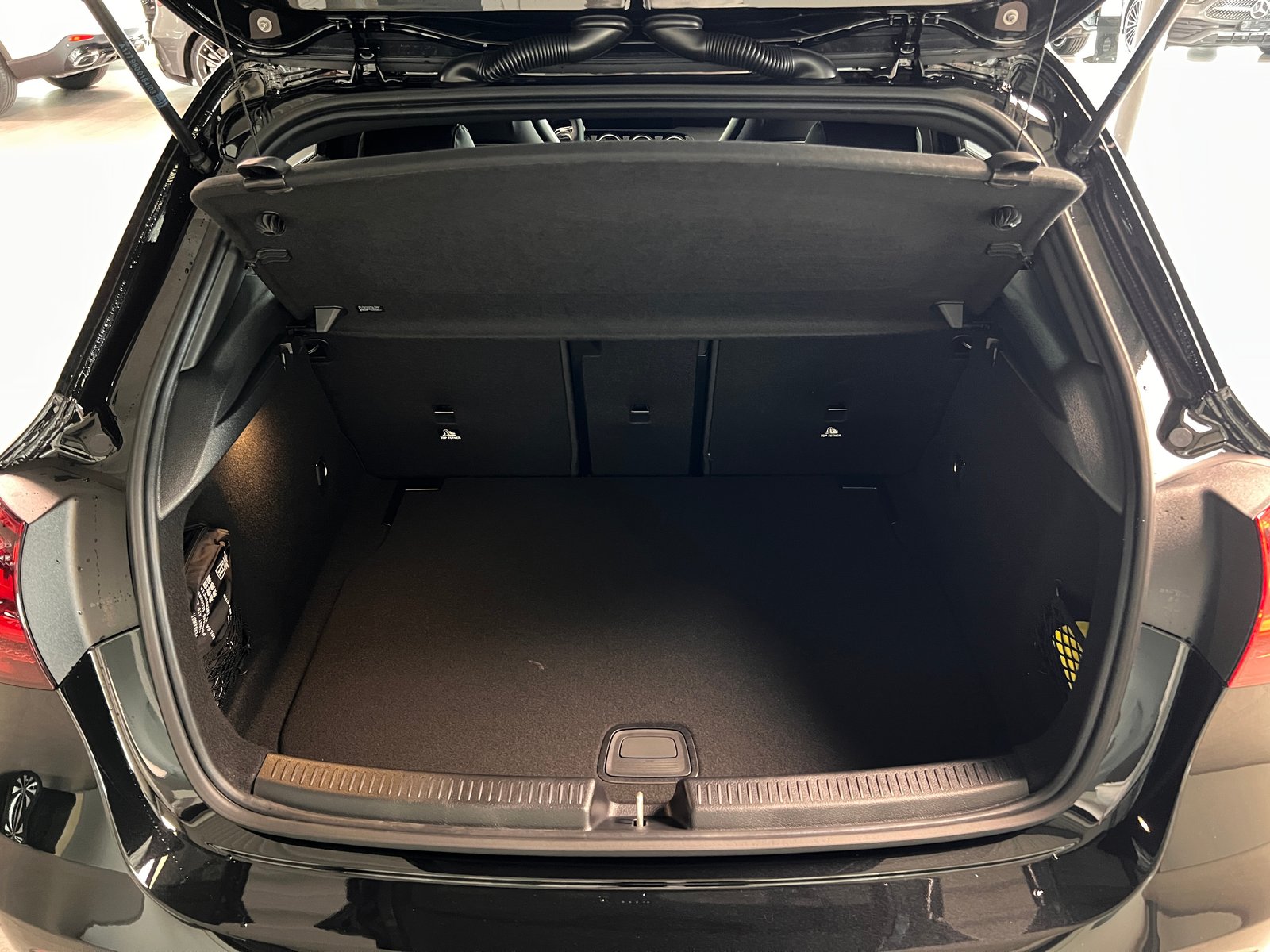MERCEDES-BENZ A AMG 35 4Matic 8G-DCT, Essence, Voiture nouvelle, Automatique - 7