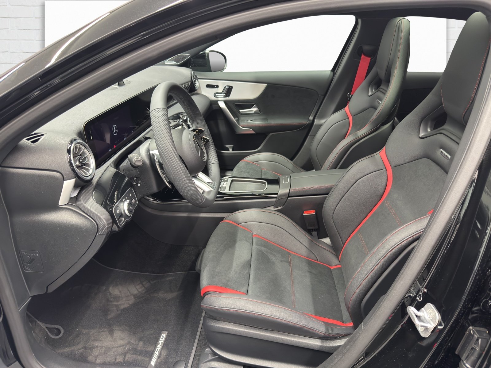 MERCEDES-BENZ AMG A 35 4Matic, Mild-Hybrid Petrol/Electric, New car, Automatic - 7