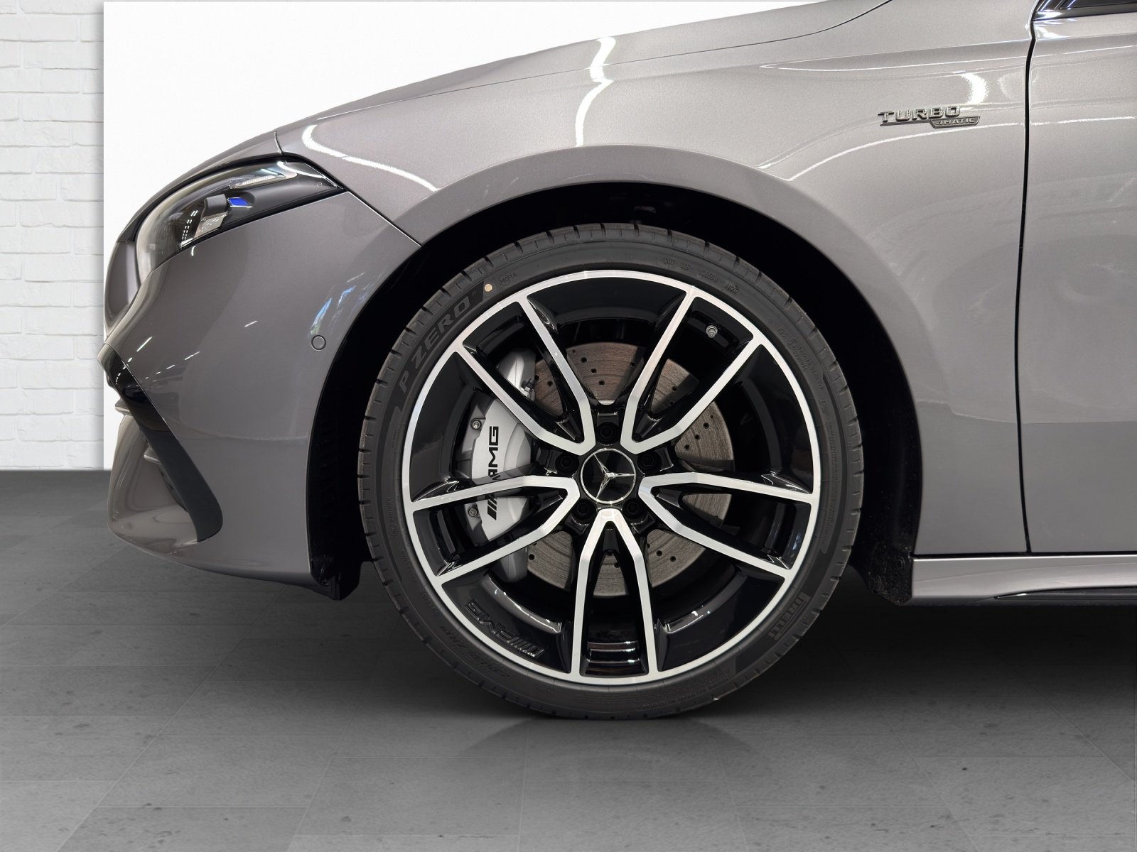 MERCEDES-BENZ AMG A 35 4Matic, Mild-Hybrid Petrol/Electric, New car, Automatic - 5