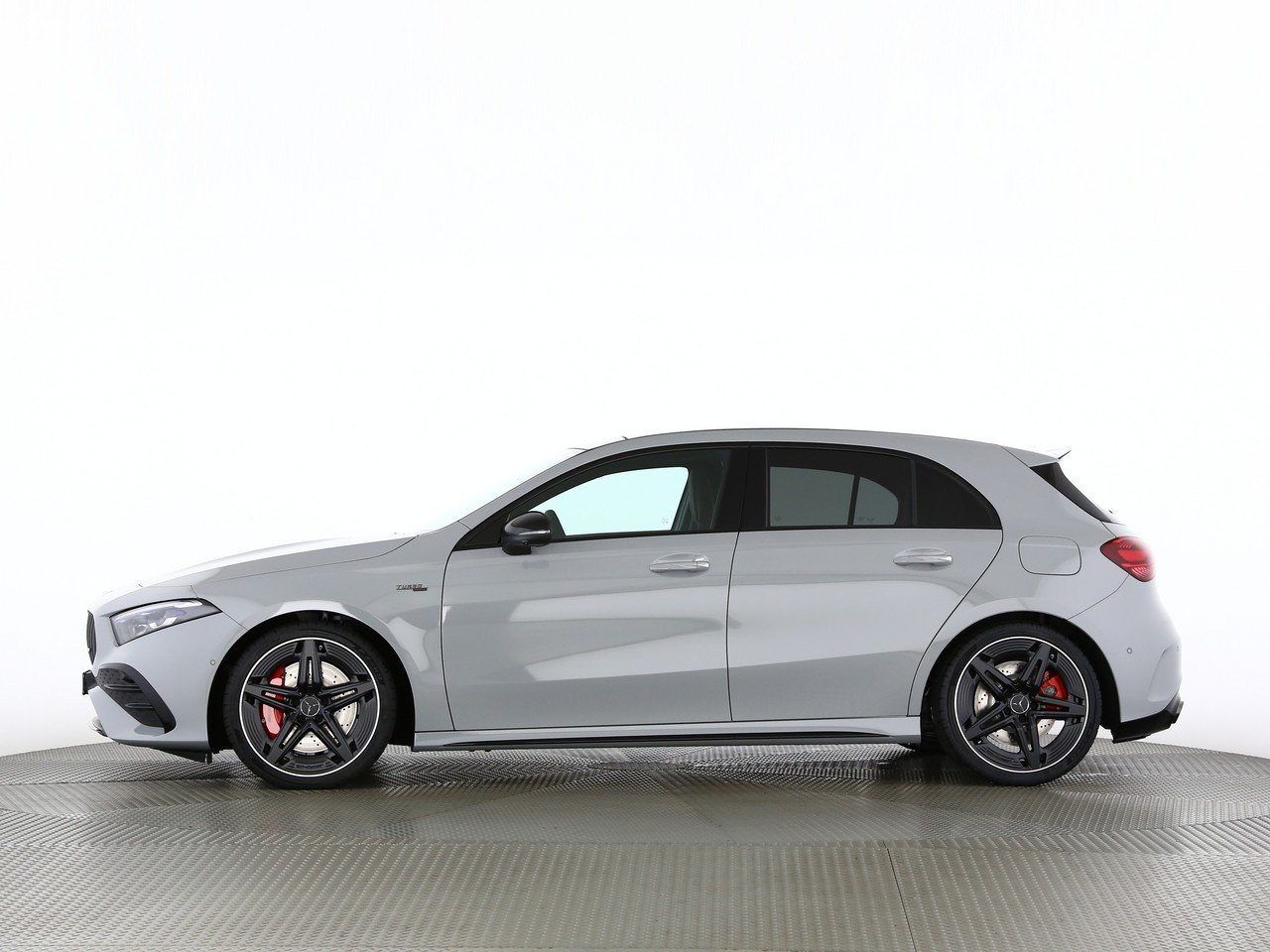 MERCEDES-BENZ A AMG 35 4Matic 8G-DCT, Essence, Voiture nouvelle, Automatique - 3