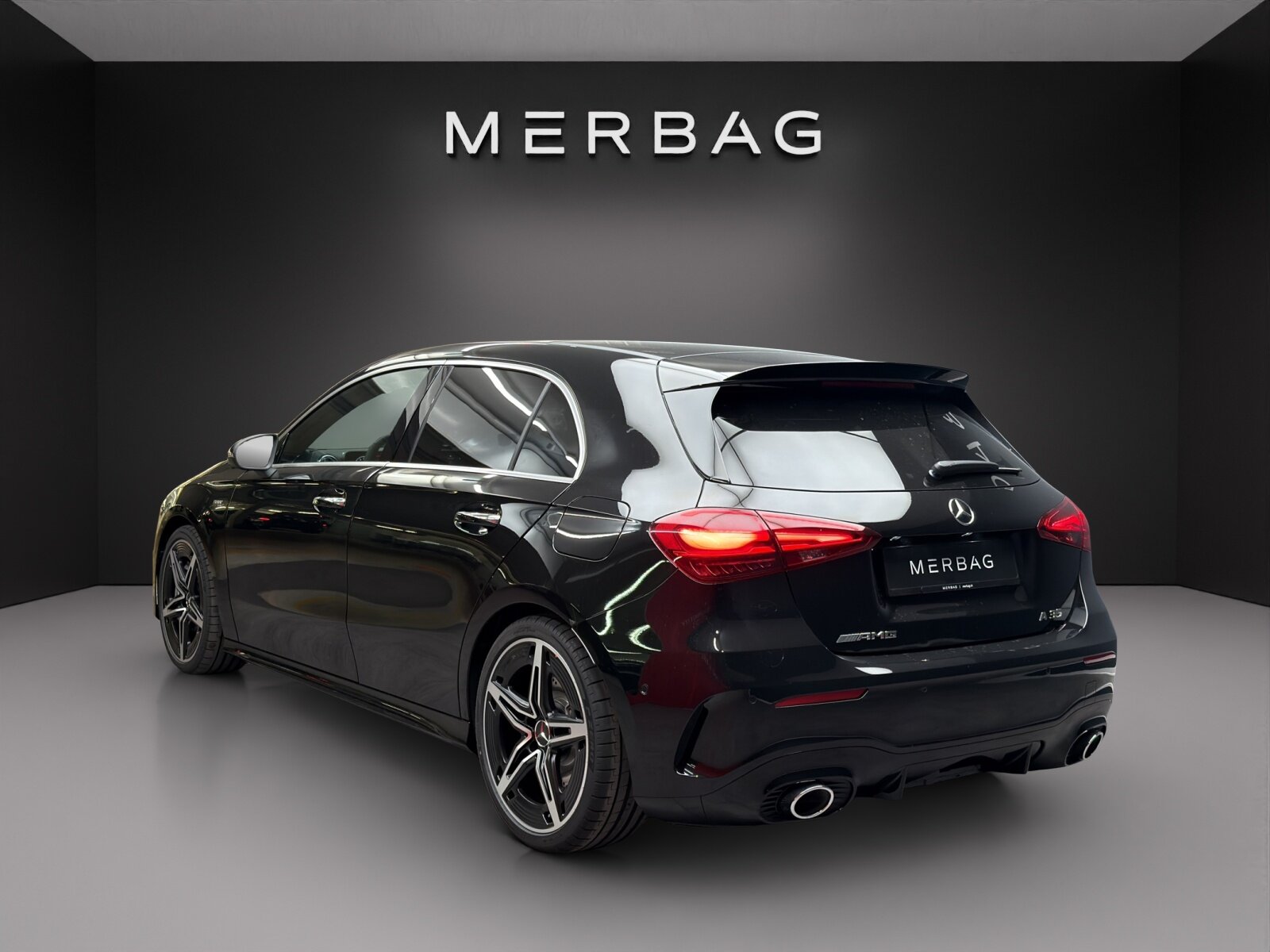 MERCEDES-BENZ AMG A 35 4MATIC Kompaktlimousine, Benzin, Neuwagen, Automatik - 4