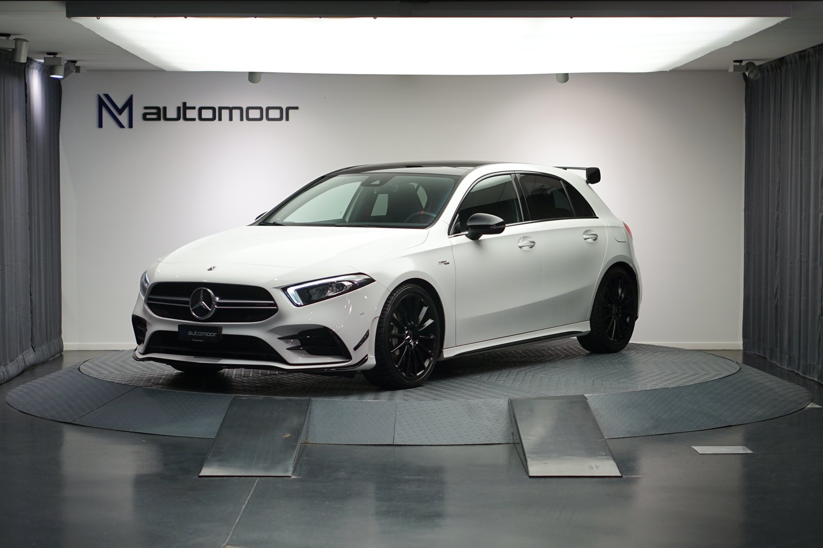 MERCEDES-BENZ A 35 AMG 4Matic Speedshift *Aerodynamikpaket* *CH-Fahrzeug* 