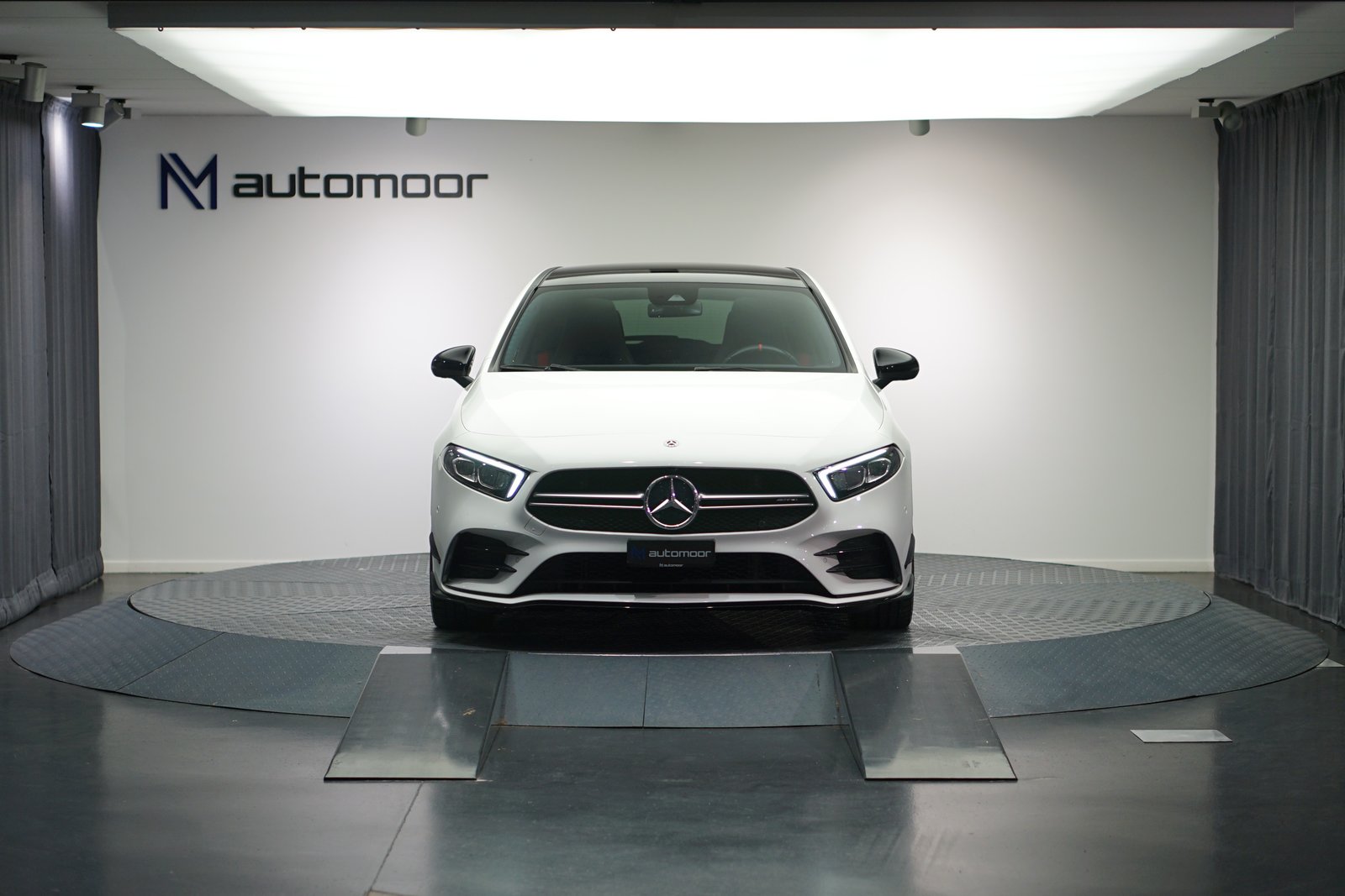 MERCEDES-BENZ A 35 AMG 4Matic Speedshift *Aerodynamikpaket* *CH-Fahrzeug* , Benzina, Occasioni / Usate, Automatico - 2