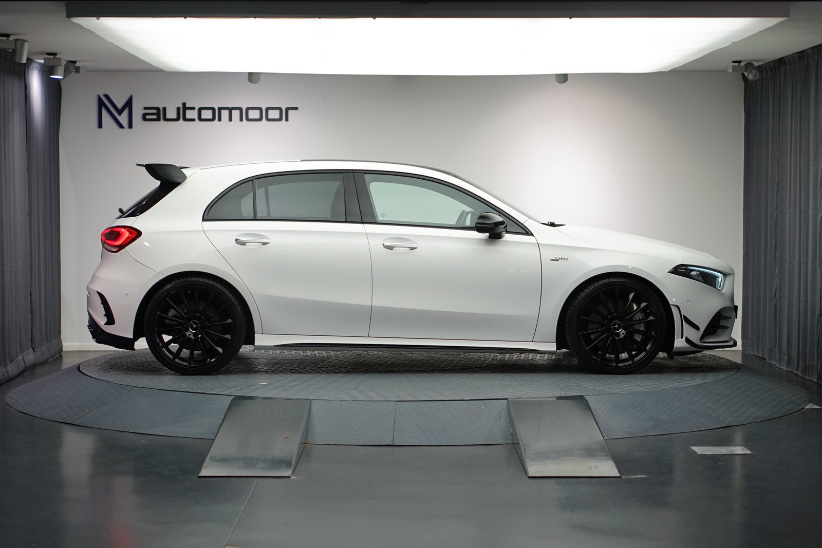 MERCEDES-BENZ A 35 AMG 4Matic Speedshift *Aerodynamikpaket* *CH-Fahrzeug* , Benzina, Occasioni / Usate, Automatico - 4