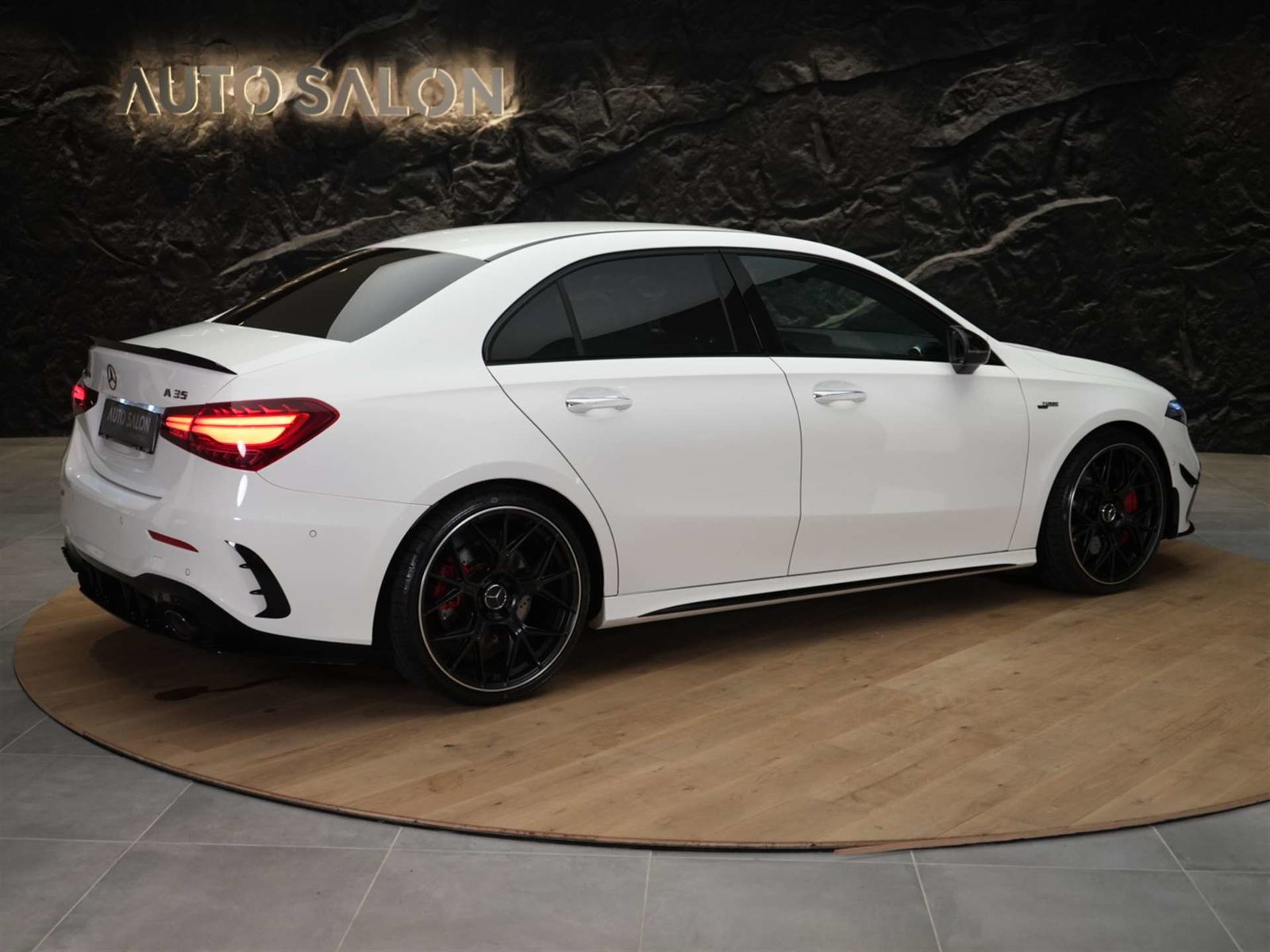 MERCEDES-BENZ A 35 AMG 4Matic+ 8G-DCT, Benzin, Occasion / Gebraucht, Automatik - 5