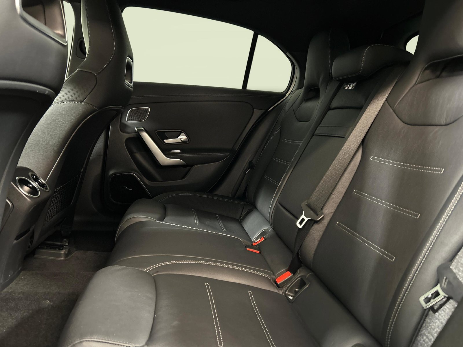 MERCEDES-BENZ A 35 AMG 4matic, Petrol, Second hand / Used, Automatic - 4