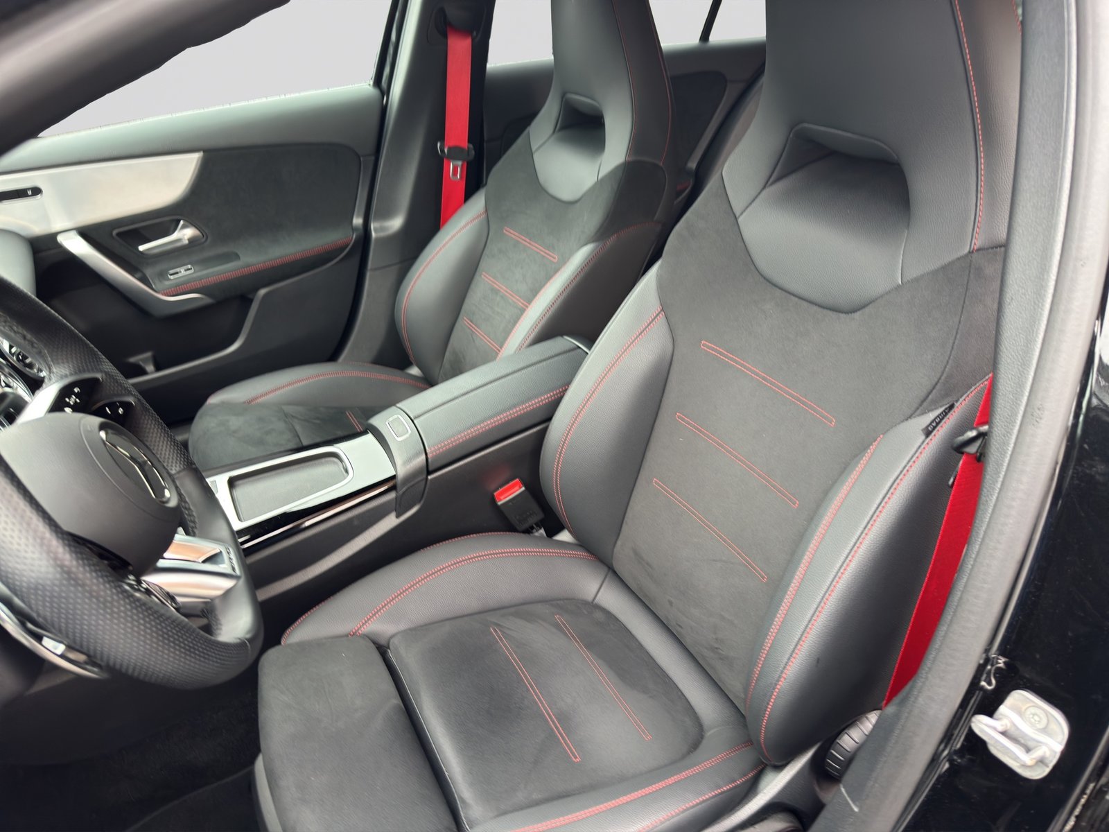 MERCEDES-BENZ A AMG 35 4Matic 8G-DCT Night, Mild-Hybrid Benzin/Elektro, Occasion / Gebraucht, Automatik - 6