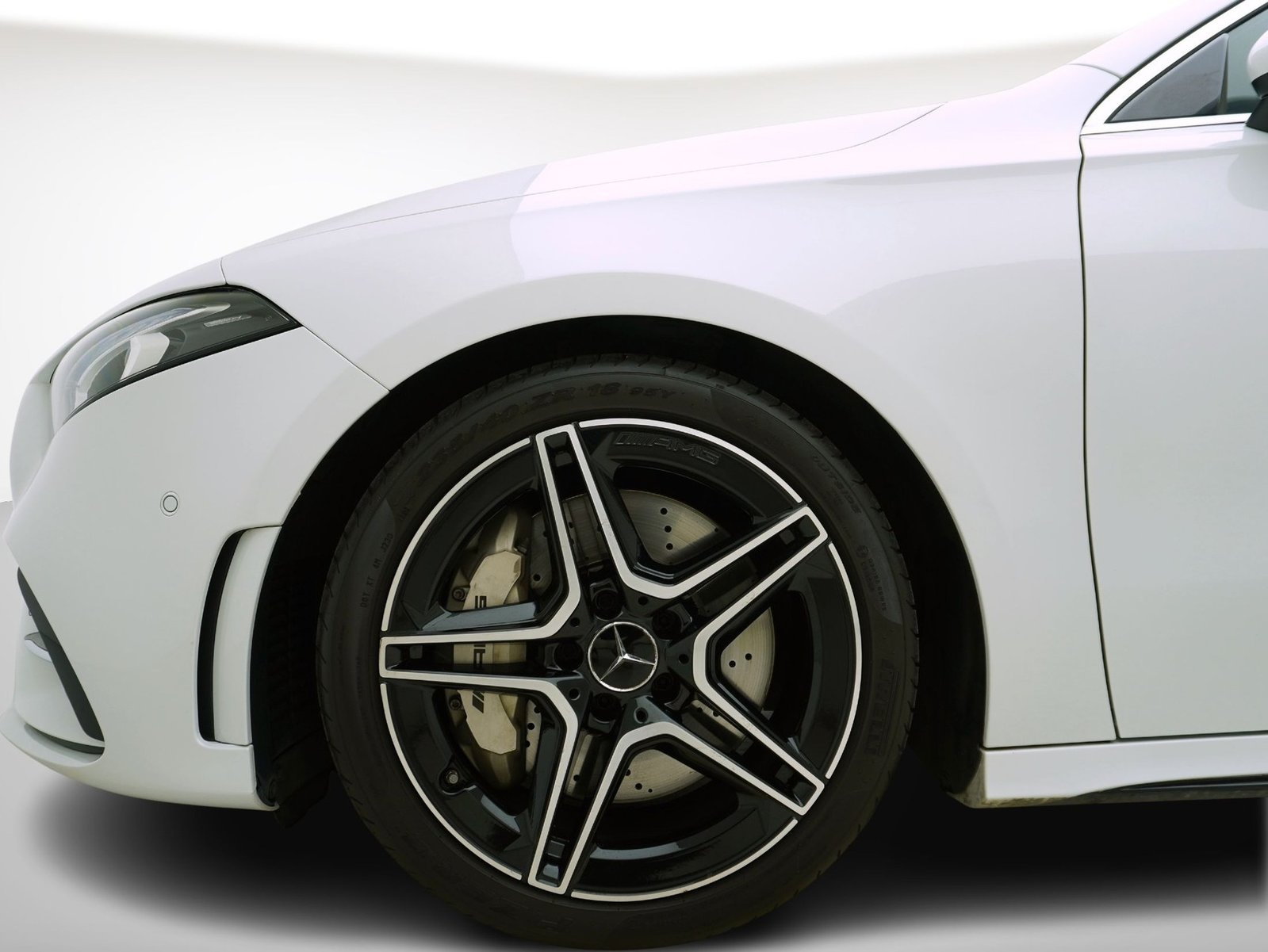 MERCEDES-BENZ A-Klasse A 35 AMG 4matic, Essence, Occasion / Utilisé, Automatique - 7