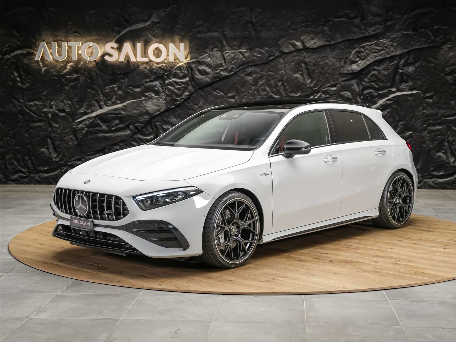 MERCEDES-BENZ A 35 AMG 4matic *Panorama*20 Felgen*Multibeam, Essence, Occasion / Utilisé, Automatique - 2