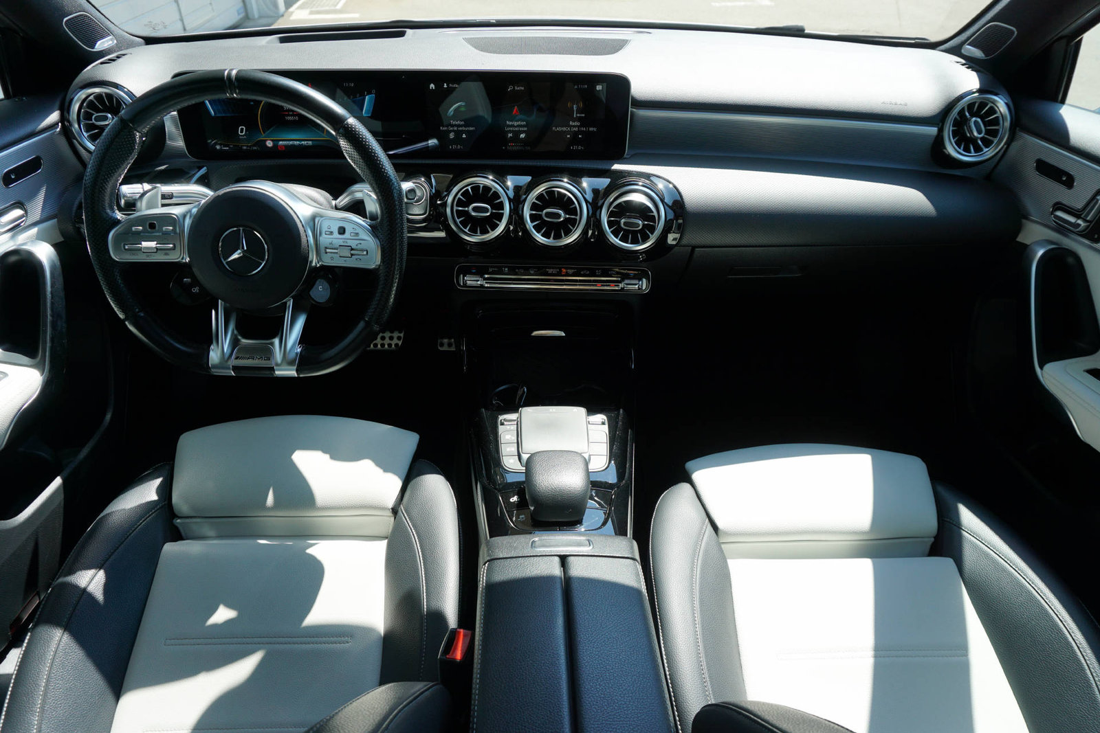 MERCEDES-BENZ A 35 AMG 4matic, Essence, Occasion / Utilisé, Automatique - 7