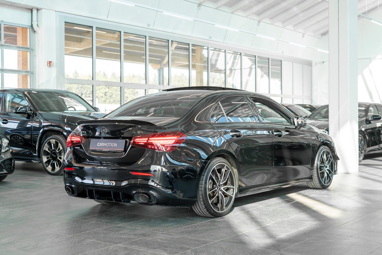 MERCEDES-BENZ A 35 AMG 4matic Limousine / Aero-Paket / Panor, Essence, Occasion / Utilisé, Automatique - 4