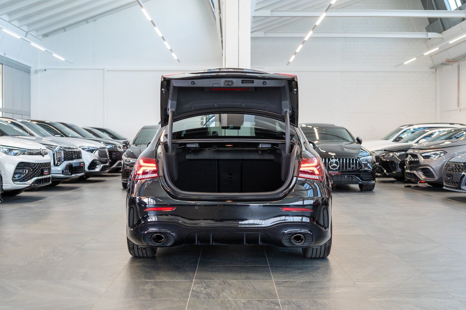 MERCEDES-BENZ A 35 AMG 4matic Limousine / Panorama-Schiebeda, Benzin, Occasion / Gebraucht, Automatik - 6